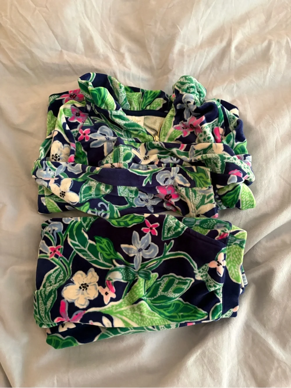 Lily Pulitzer Girls' Navy Floral Matching velour set (sweatshirt and pants)